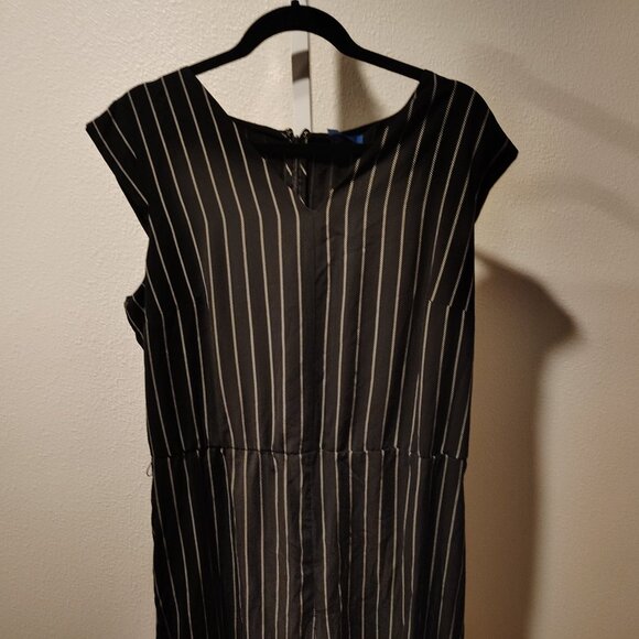 APT. 9 Tie Waist Jumpsuit Size XXL NWT Black and White Striped Sleeveless - Picture 2 of 10